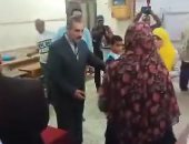 صور.. محافظ أسيوط يتفقد لجان الاستفتاء على التعديلات الدستورية