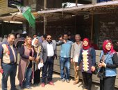 السيدات يواصلن الاحتشاد امام لجان بولاق الدكرور 