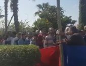 فيديو.. احتشاد المواطنين أمام لجان سوق العبور  فى اليوم الثانى للاستفتاء