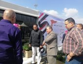 صور...رئيس المطار يتفقد لجان الاستفتاء بميناء القاهرة الجوى  