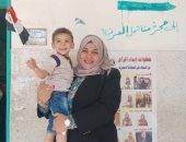 صور .. أول مأذونة بمصر  بعد الإدلاء بصوتها: تحيا مصر بجيشها 