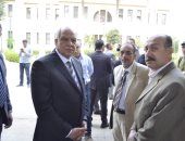 وزير التنمية المحلية ومحافظ الجيزة يتفقدان لجان الاستفتاء بالدقى والعجوزة
