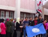 فيديو وصور.. إقبال الشباب على الاستفتاء بالإسماعيلية وعمال البترول ببورسعيد