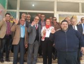 صور.. وفد جامعة مصر للعلوم والتكنولوجيا يشاركون باستفتاء التعديلات الدستورية 