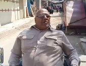  مسن معاق يتحدى إعاقته ويدلى بصوته فى الاستفتاء على الدستور 