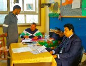 فيديو وصور.. إقبال متزايد من أهالى مطروح والوافدين على لجان الاستفتاء