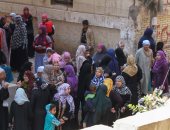 صور..  زحام شديد على لجان العياط فى اليوم الثالث للاستفتاء