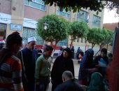 شاهد.. طوابير المواطنين أمام لجان الاستفتاء على الدستور بالقليوبية 