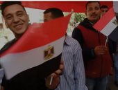 فيديو.. طابور للشباب أمام لجنة مدرسة الفردوس فى الجمالية