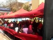 فيديو.. احتشاد السيدات أمام مدرسة شبرا الفندقية فى ثالث أيام الاستفتاء