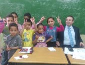 فيديو وصور.. أطفال يهتفون تحيا مصر بمدرسة شهيد بالشرقية 