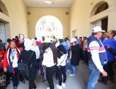 وفد من السفارة الأسترالية يتابع الاستفتاء على التعديلات الدستورية بالدقى