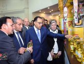 رئيس الوزراء ووزير التموين يفتتحان معرض "سوبر ماركت أهلا رمضان" 