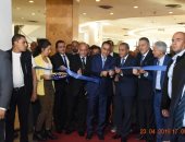 شركة النظافة الجديدة تتسلم مهامها بمستشفى سوهاج الجامعى لتحسين مستوى الخدمة