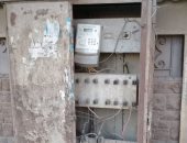 كشك كهرباء مفتوح يهدد حياة المارة بالهرم