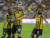 الاتحاد ضد النصر.. العميد يتأهل لنهائي كأس خادم الحرمين برباعية فى العالمى