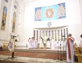 كنيسة القديسة تريزا للأقباط الكاثوليك تحتفل بعيد "القديس بيو" فى ديروط