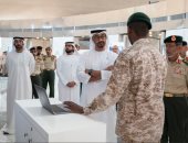 صور.. محمد بن زايد يزور معرض المهارات الإلكترونية لمجندى الخدمة الوطنية