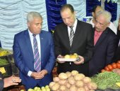 أسعار المنتجات الغذائية بـ"سوبر ماركت أهلا رمضان" فى أسوان بتخفيضات 20%