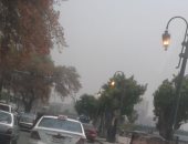 أعمدة الإنارة مضاءة نهارا على كورنيش النيل رغم دعوات ترشيد الكهرباء