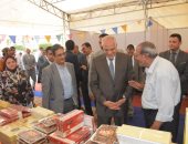 صور.. محافظ الجيزة يفتتح معرض سوبر ماركت أهلا رمضان فى مدينة 6 أكتوبر