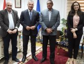 فريق جائزة مصر للتميز الحكومى يزور محافظة البحيرة للتعريف بالمسابقة