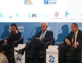 وزير الاتصالات: عقد شراكات عالمية لتنفيذ استراتيجية الذكاء الاصطناعى 