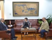 جامعتا الإسكندرية وألاباما يناقشان التعاون لنشر ثقافة المدن الصحية