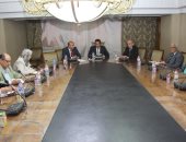 وزير التعليم العالى يوجه بتفعيل مبادرة "صنايعية مصر" بجميع الجامعات المصرية