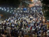 صور.. العالم الإسلامى يحتفل برمضان بـ"التراويح" والإفطار فى الساحات