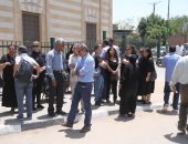 وصول جثمان الفنانة محسنة توفيق إلى مسجد السيدة نفيسة
