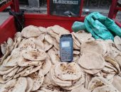 ضبط 3 تروسيكلات بأسيوط محملة بخبز مدعم وبحوزتهم ماكينات صرف آلى