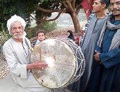 صور.. "اصحى يا نايم وحد الدايم".. عم متولى مسحراتى سوهاج منذ 30 عاما