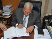محافظ الدقهلية يوقع بروتوكول تعاون لتطوير الصرف الصحى فى بلقاس بـ12.5 مليون جنيه