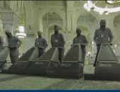 "سجاد المسجد الحرام".. 40 عاما من العناية والاهتمام.. فيديو