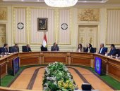 صور.. رئيس الوزراء: زيادة المكون المحلى بالصناعة مسألة حياة أو موت للحكومة