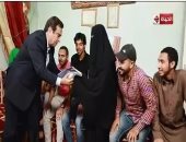 أرملة وأم لـ9 أبناء تفوز بجائزة برنامج "اسم من مصر"