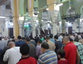 مسجد ناصر.. قبلة المصلين فى ببنها لصلاة التراويح.. صور