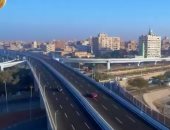 وزير النقل: توجيهات القيادة السياسية بتقليل المسافات بين محاور النيل لـ25 كم 