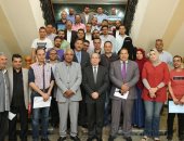 فيديو.. محافظ كفر الشيخ يسلم 228 وحدة سكنية لمستحقى مشروع الإسكان الاجتماعى