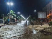 كسر مفاجئ بماسورة مياه رئيسية أمام بوابة جامعة أسيوط