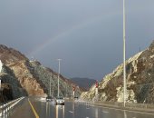 فيديو.. هطول أمطار غزيرة على الفجيرة بالإمارات