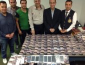 ضبط كمية من التليفونات المحمولة ومستحضرات التجميل بجمارك مطار برج العرب