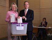 صور.. رئيس وزراء أستراليا وزعيم المعارضة يدليان بصوتهما فى الانتخابات التشريعية