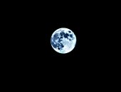 "القمر الأزرق " و"أورانوس" يزينان السماء ليلة "الهالوين" السبت المقبل
