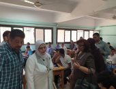 صور.. طلاب الصف الأول الثانوى بكفر الشيخ عقب الإمتحان: "السيستم" تحسّن