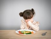 4 علامات تدل على أن طفلك مصاب باضطراب فى الأكل