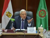 محافظ الدقهلية لموظفين تقاعسوا فى انهاء رخصة مواطن: "حرام عليكم بجد"