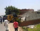 صور ..إزالة 150حالة تعدى على الاراضى الزراعية وأملاك الدولة بالبحيرة 