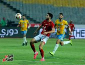 سوبر كورة.. مدافع الإسماعيلى يخطر إدارة الدراويش بتفضيل الأهلي